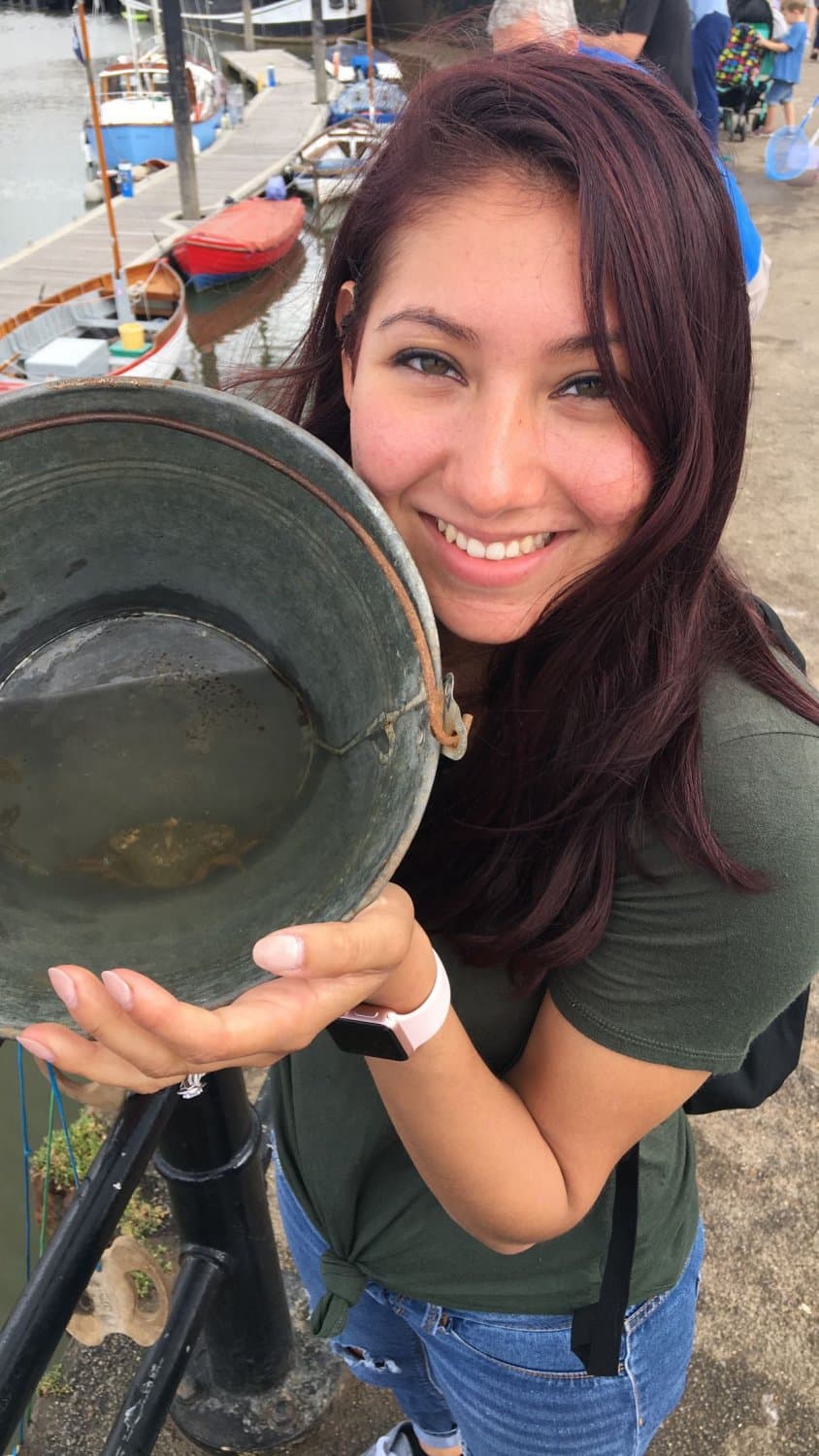 Texas cheating Mother/Wife Claudia E caught fucking a trucker for money after the bar