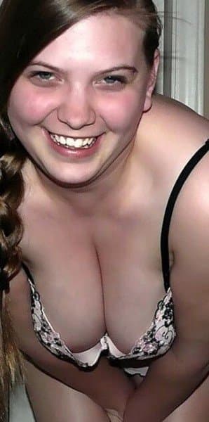 Sharon spreads her wife cunt for us