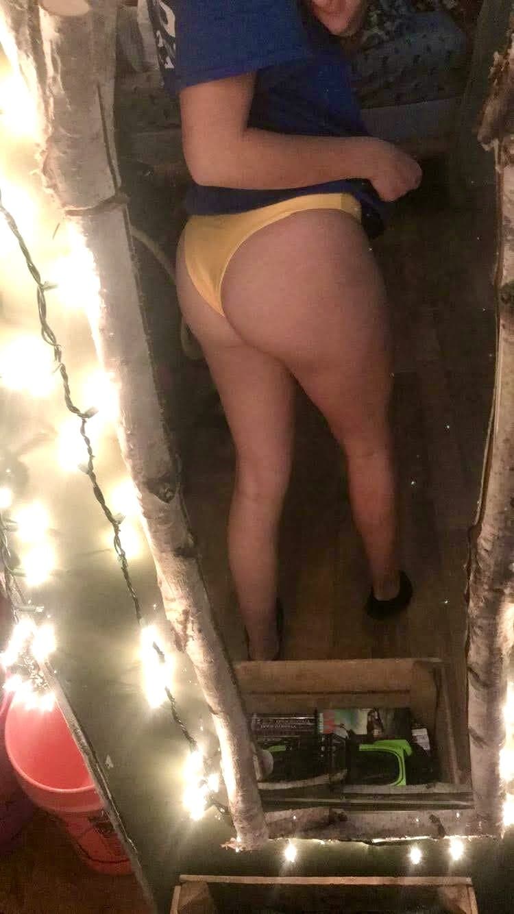 Lexi is a Sexy Curvy Needy Slut