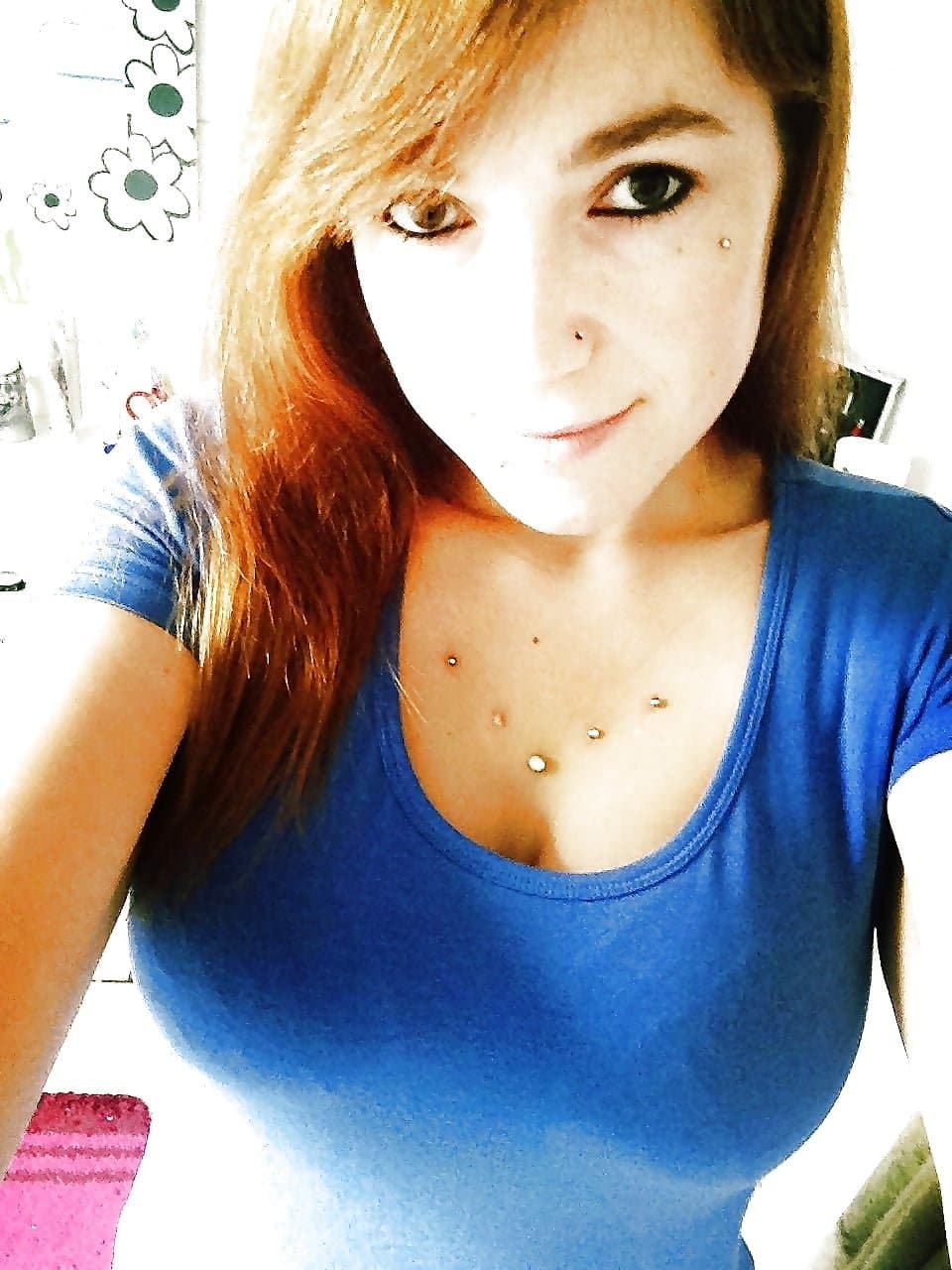 Make her famous german webslut Deutsche webhure julchen wird zur Schau gestellt