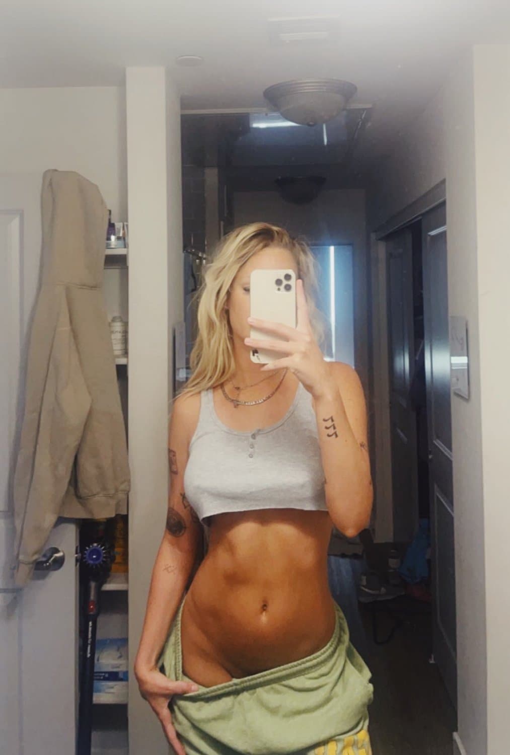 Perfect slut lanie pt 1