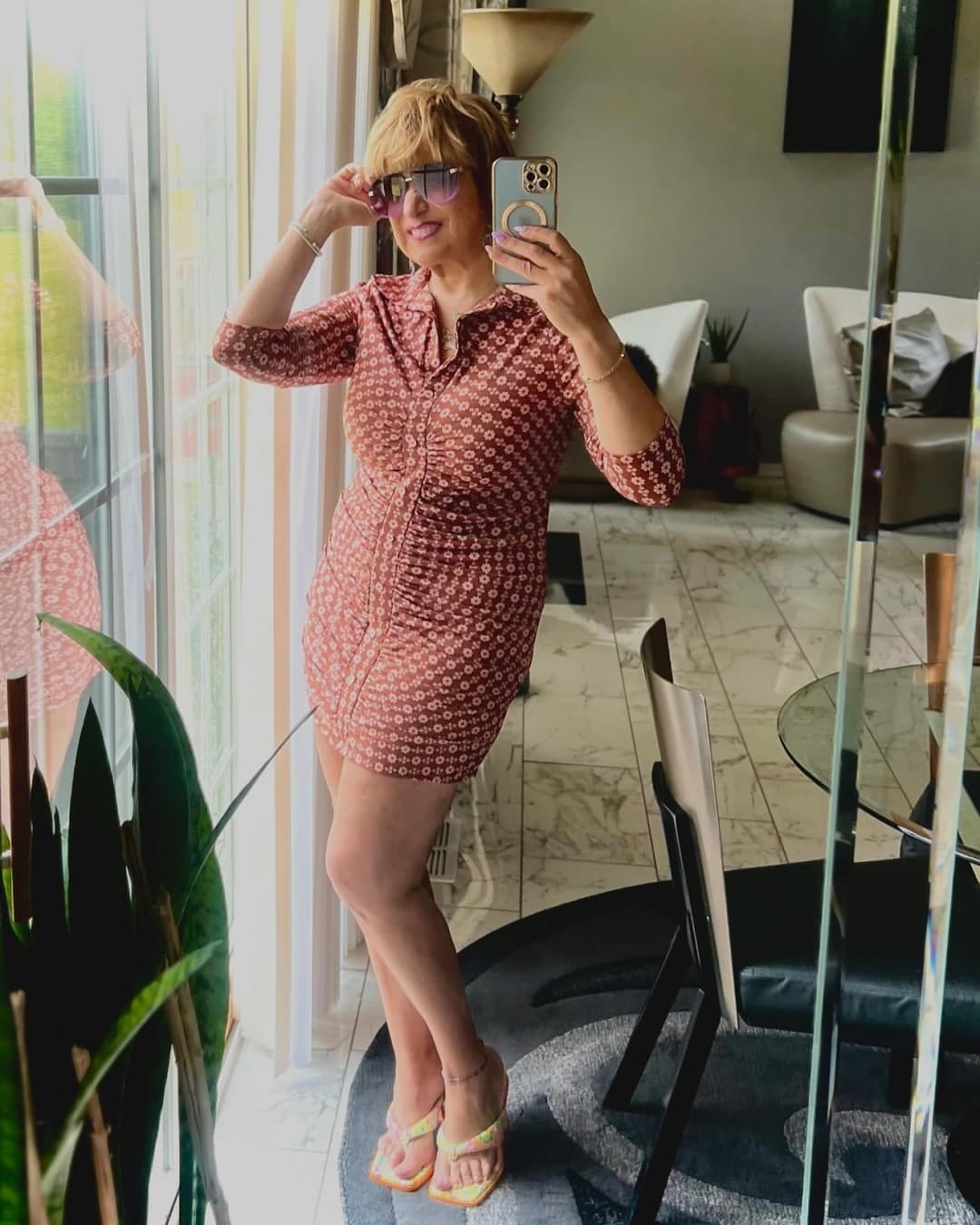 Thick Gilf flight attendant