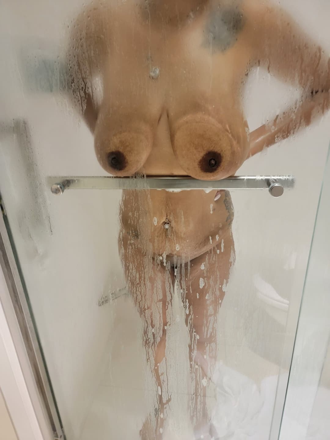 Keep tipping and she will keep posting,  $Leena1031 send and receive