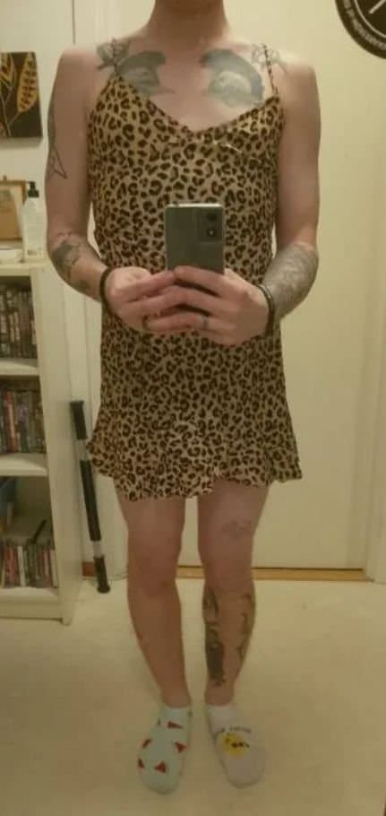 Click to view full size Cross dressing fun