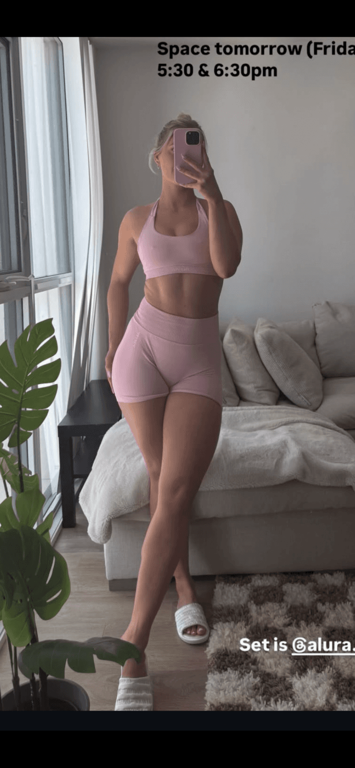 sexy gym instructor leah rose