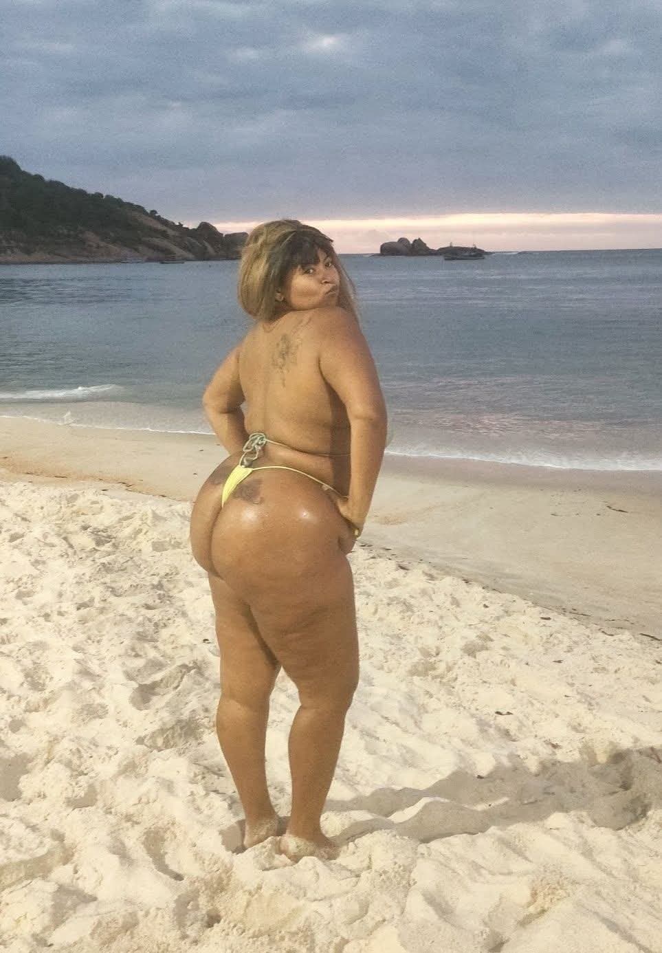 Gislaine gorda rabuda e peituda