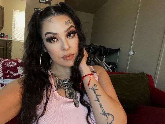 25 year old tattoo Dulce Latina escort that I f yesterday