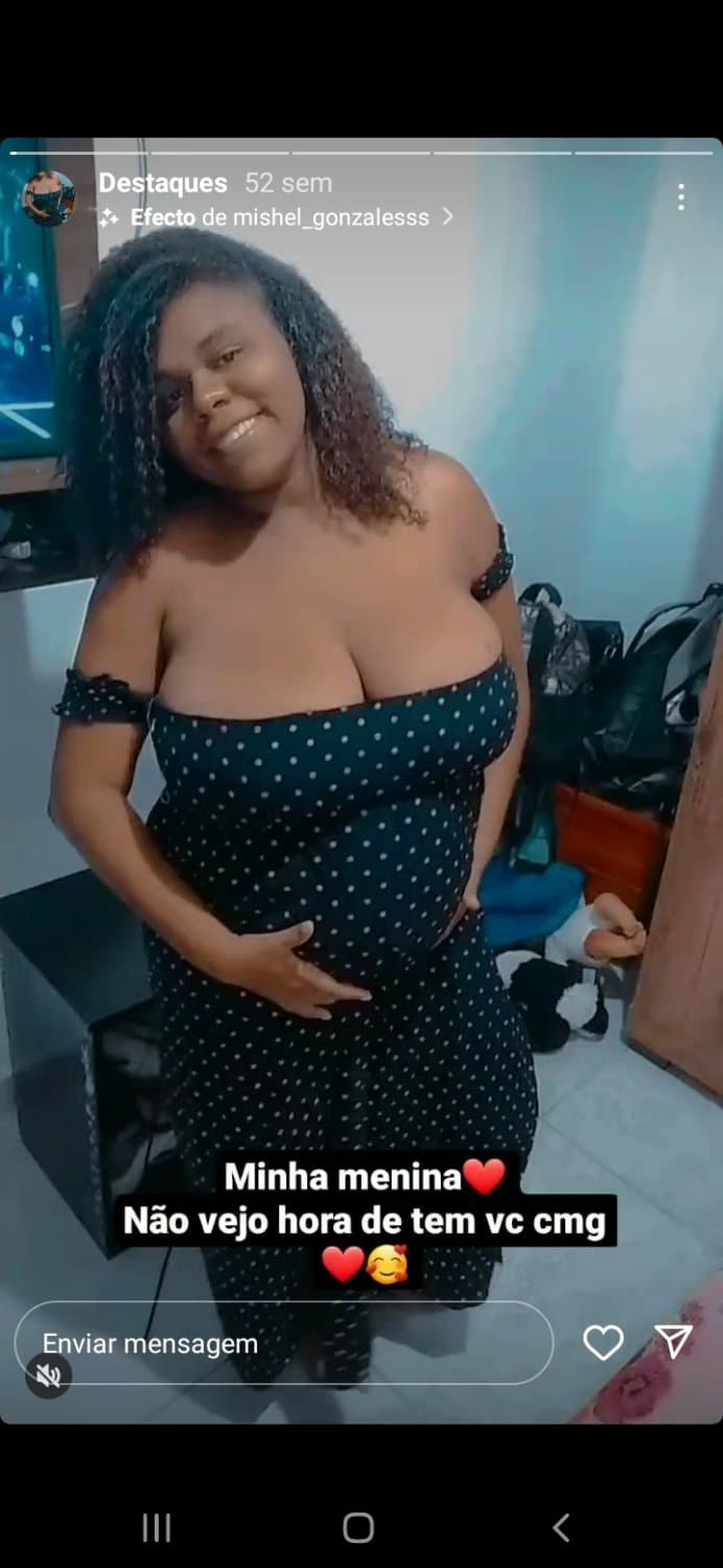 Shay favelada cheia de leite