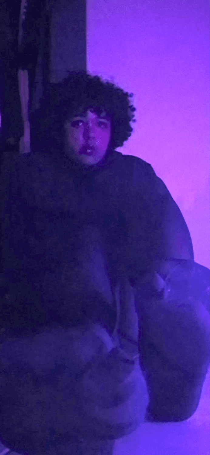 Young boy, 21 loves wearing makeup, thong, stockings and being feminized! Kik: Tending127