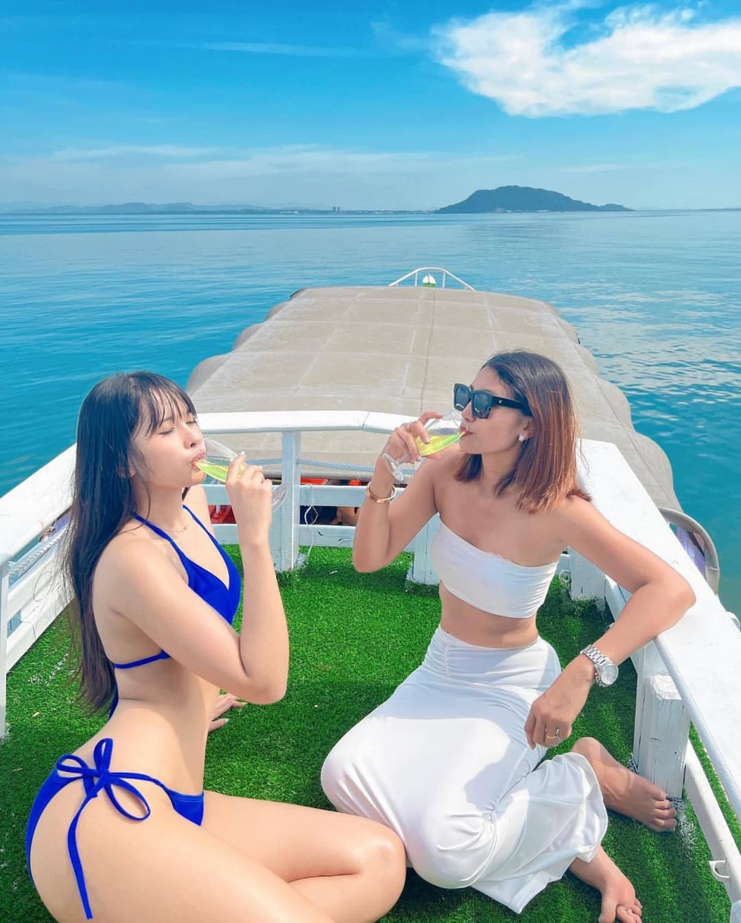 myanmar hot girl xsuu linn in bikini