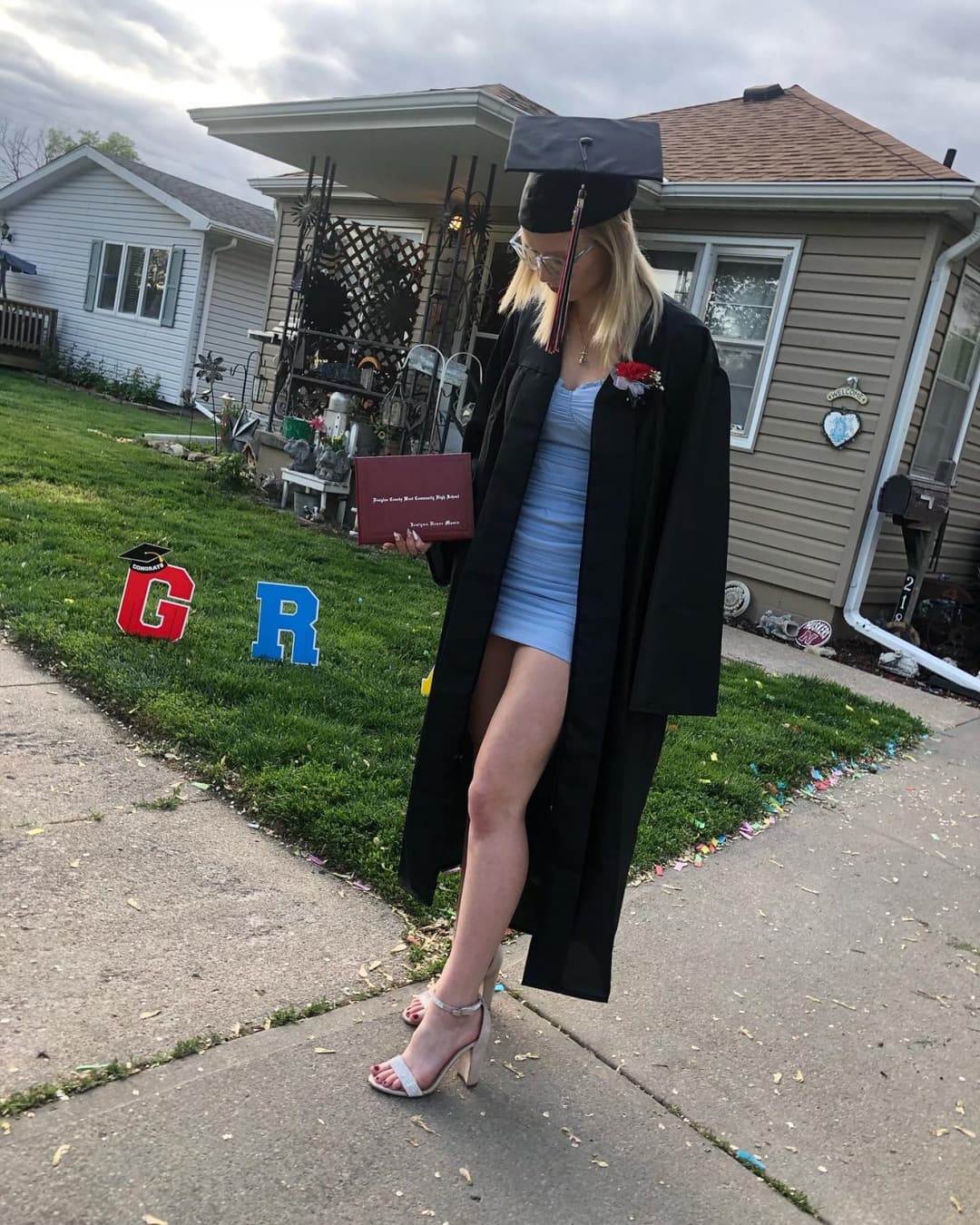 Hot high heel slut feet. Sexy foot