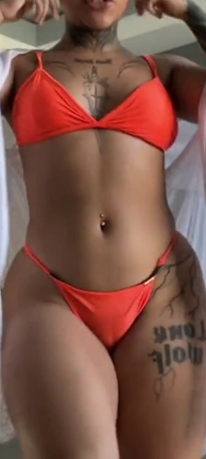 Torinha.Tô batendo muita punheta para essa mulher deliciosa