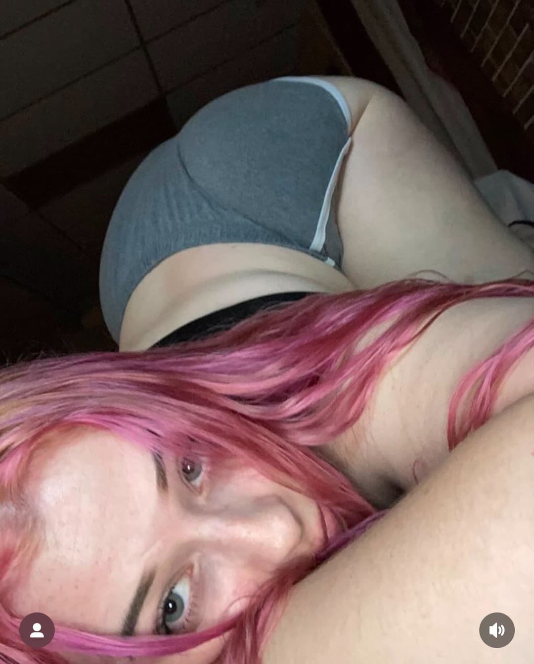 Gotta love a thick ass white girl