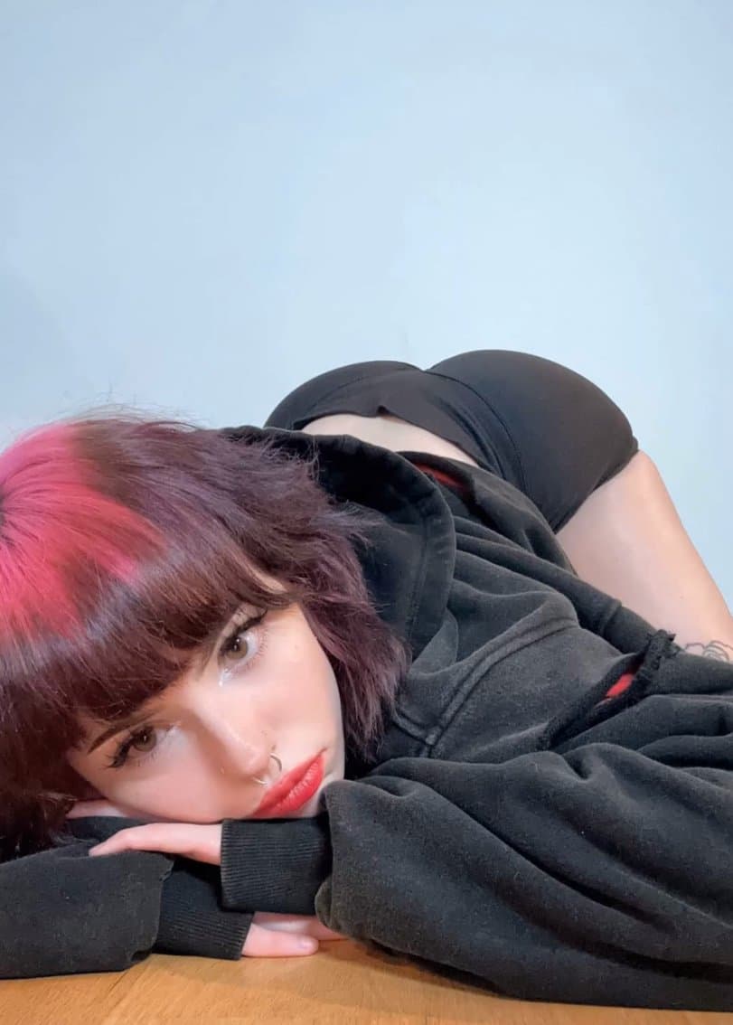 Streamer and celeb jerk off encouragement. Who are some other sluts who want you to jerk off