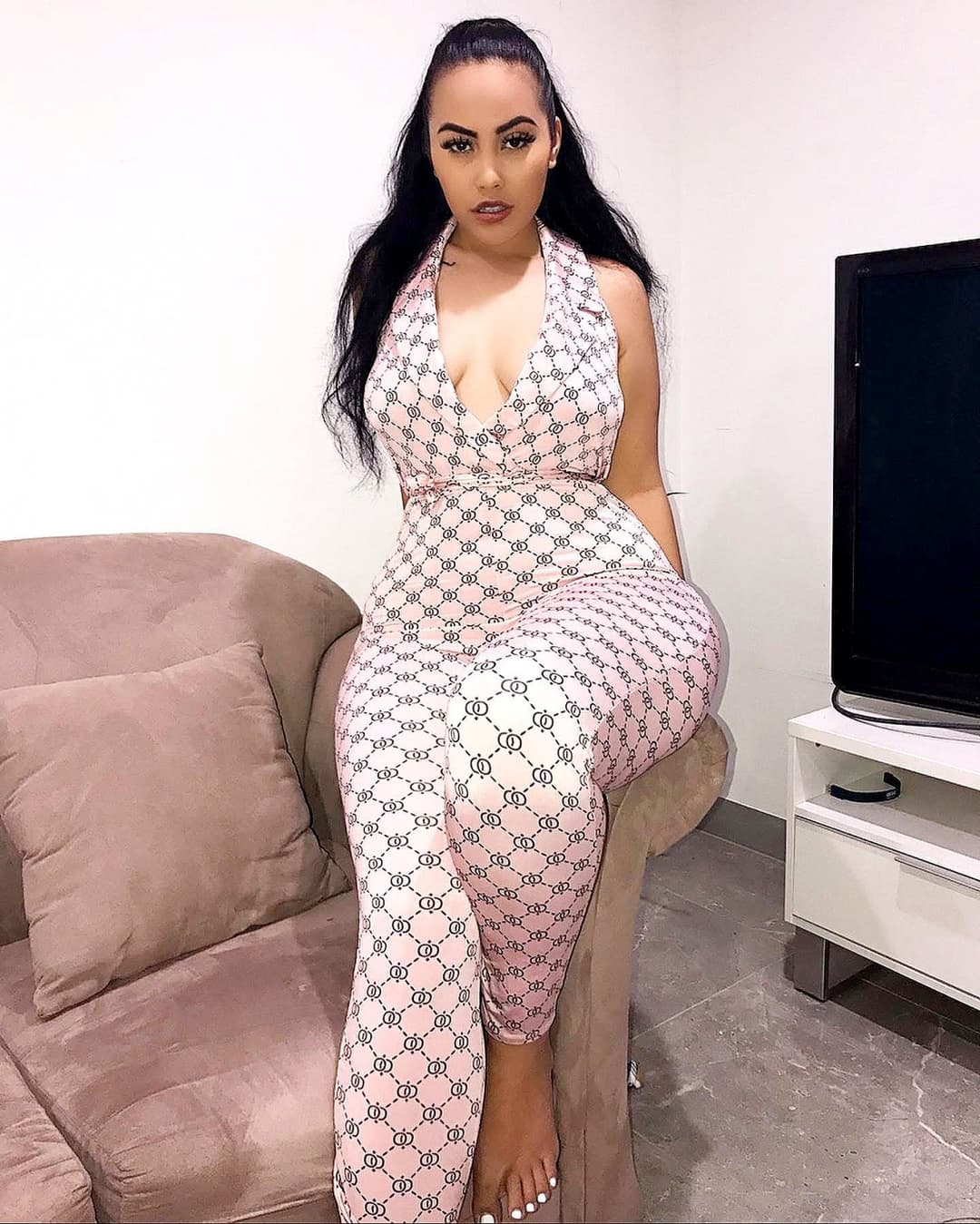 Asia Penelope big booty