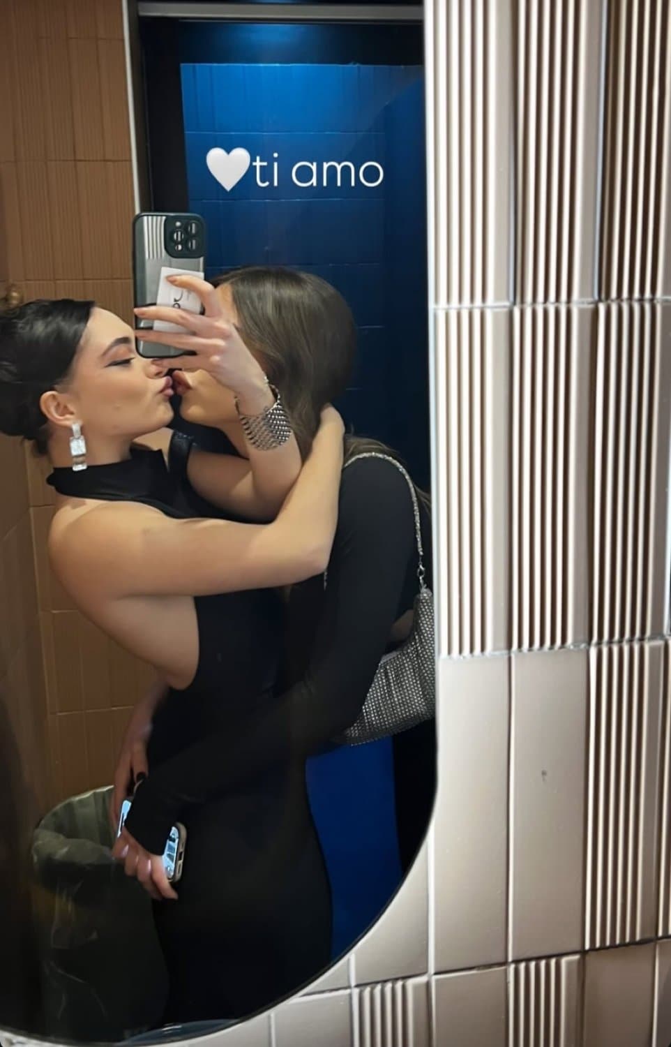 Shameless Italian IRL mom deserves your loads - pls repost!!