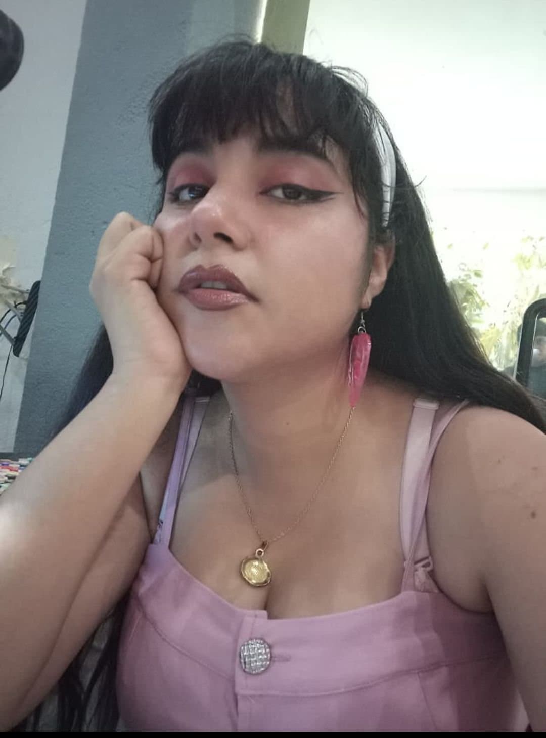 Puta sumisa cara bonita cuerpo de puta