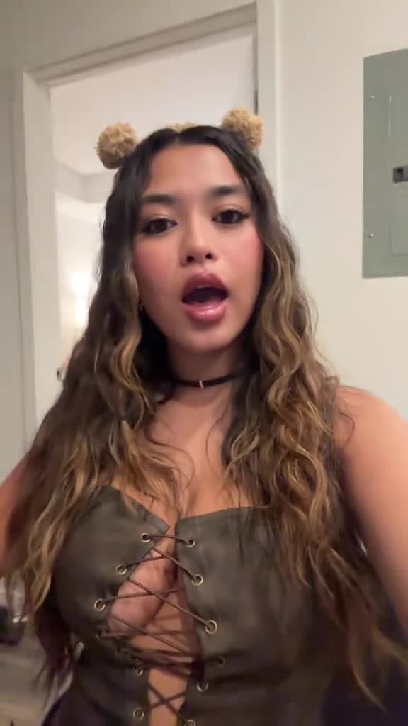 Krischelle Delgado - Halloween 2025