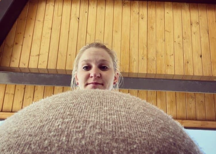 Cream pied during labour