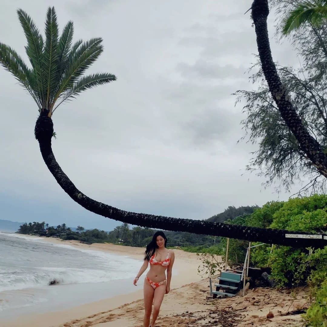 Young and sexy Japanese Canadian College Whore Aloha Dana (@aloha.dana)