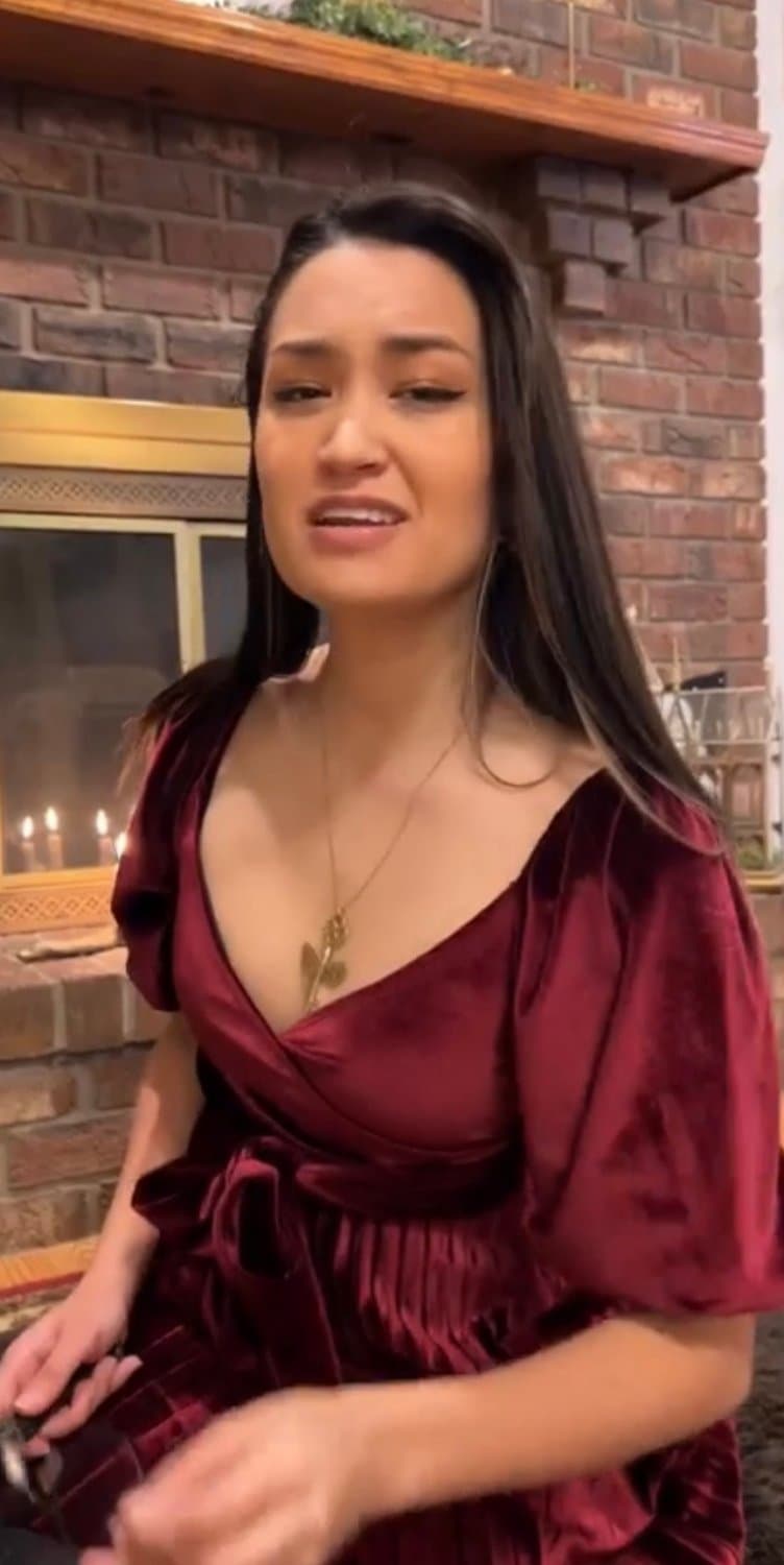 Erica @Pixelatederica Finally Shows Off! Nerdy influencer whore shared online