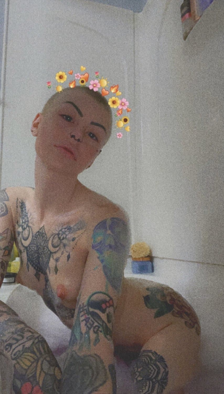 Bath time with mommy is best without bubbles