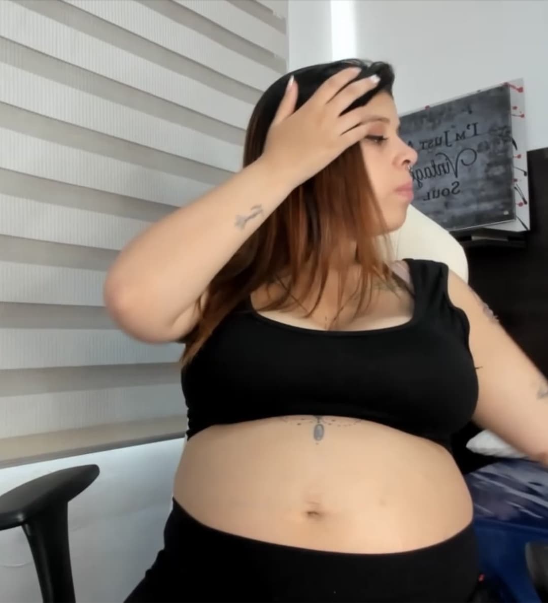 Click to view full size Pregnant Camwhores Pt. 8