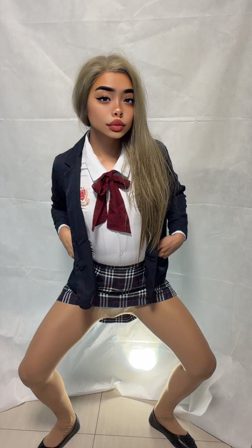 Upskirt Lyceum shs pinay trans student