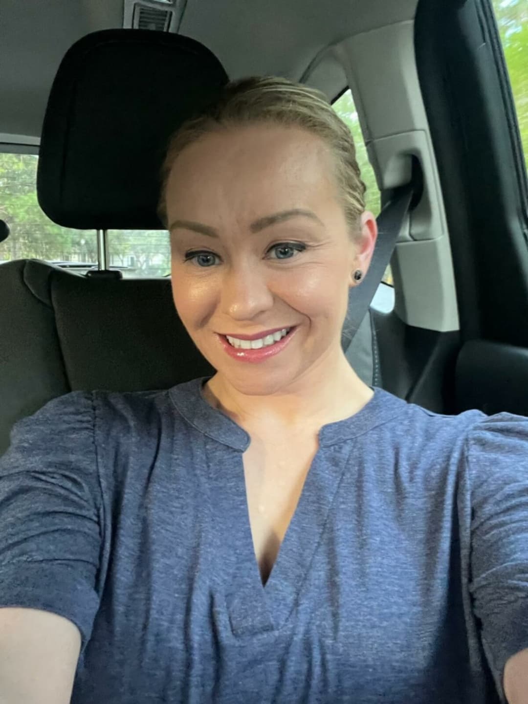 Hot MILF in a sexy black lingerie