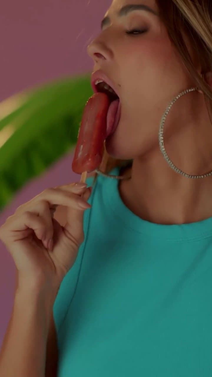 Bruna Surfistinha 2 (Deborah Secco)