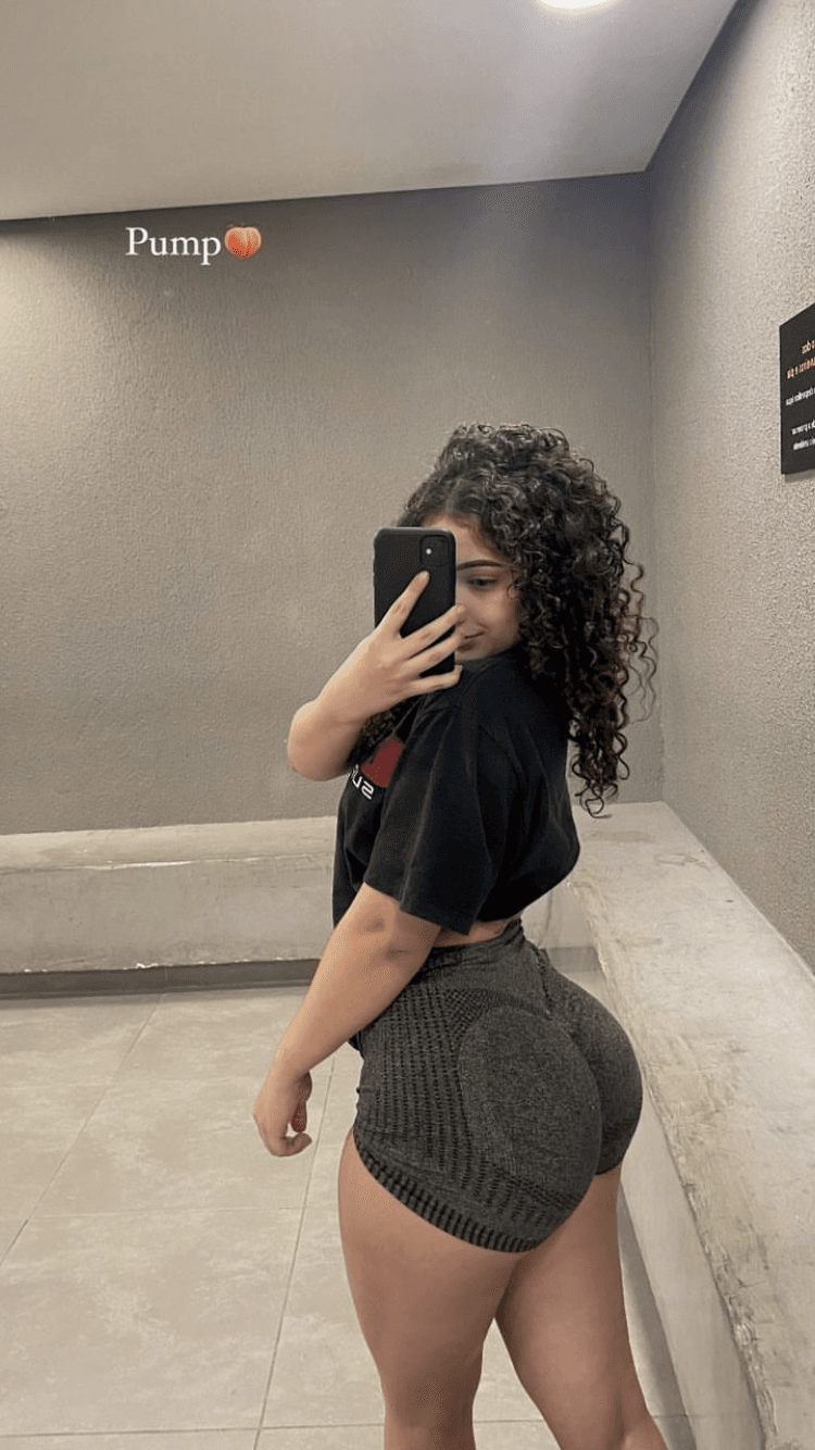 Gravou fodendo gostosa da academia Safada vídeo completo dessa novinha dando cuzinho no vazou vazado