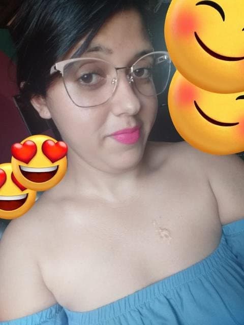 Click to view full size Minha esposa pra todos vcs machos e fêmeas..repostem pra ela ficar famosinha e conhecida por todos