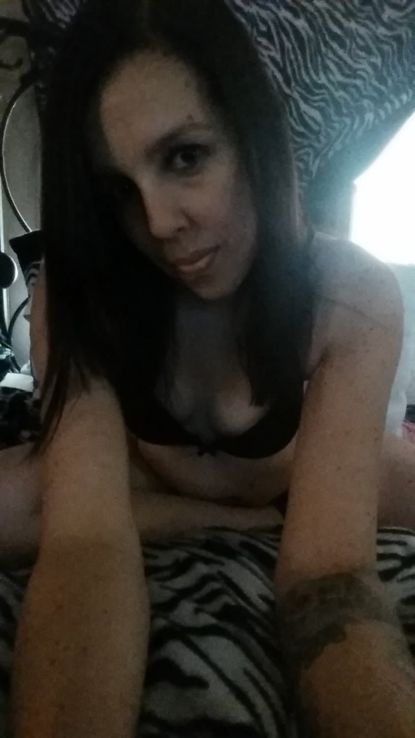 Cute slut is wet just the way you like it do you love that wet pussy