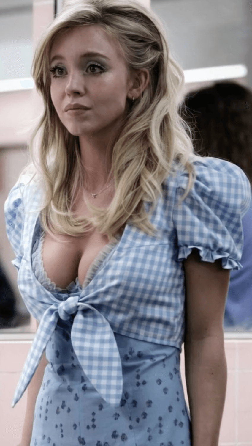 Teaser Content Of Sydney Sweeney See Full Content In Premium Galleries $5 In Link In Bio