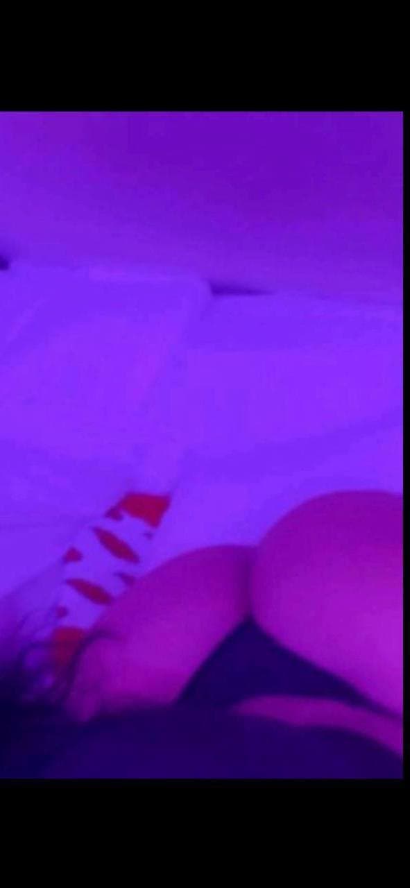 ELLA ES REGINA, ES DE MONTERREY MÉXICO Y ES OTRA PUTITA MÁS QUE FUE ENTREGADA POR SU NOVIO ??