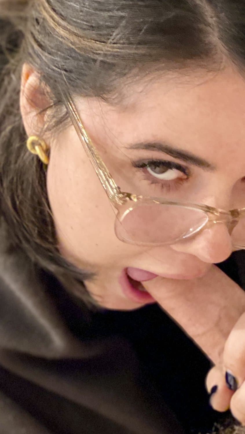 Lexington KY Pawg Sarah sucks cock