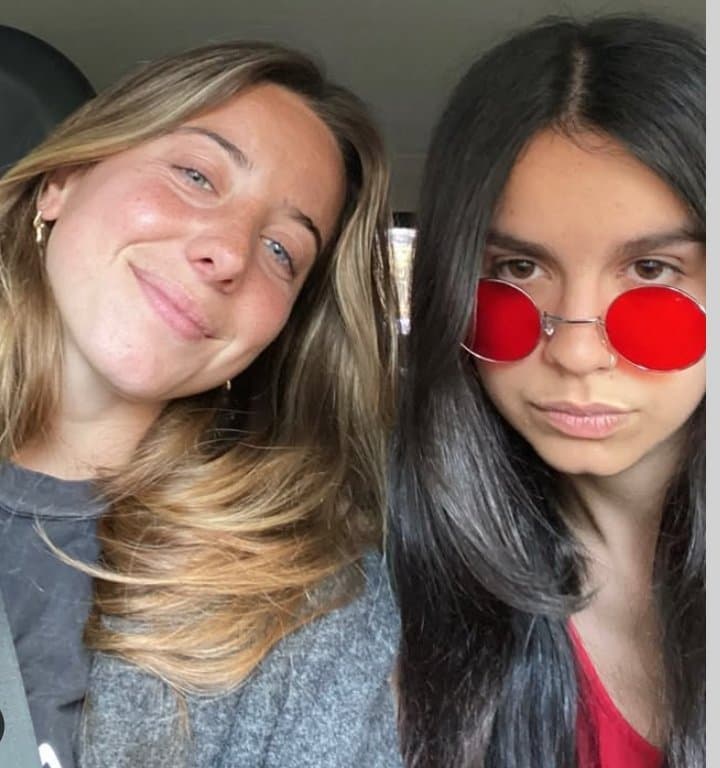 Solo a mi me calienta esta putita? es lula salomone, quiero ver que opinan ustedes y si morbosean.