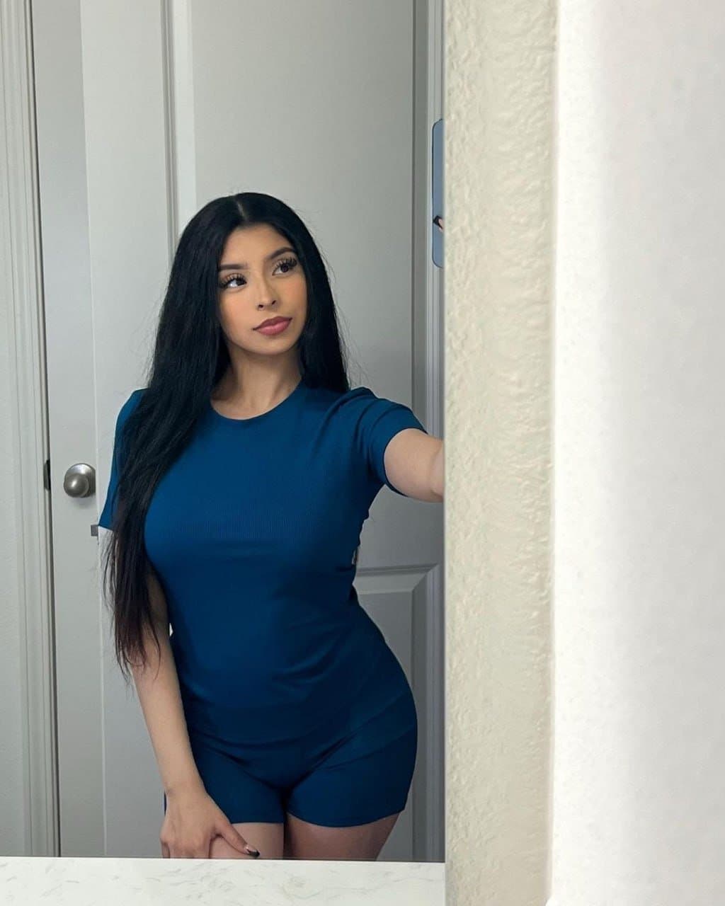 Barely legal legal latina slut cums on bbc