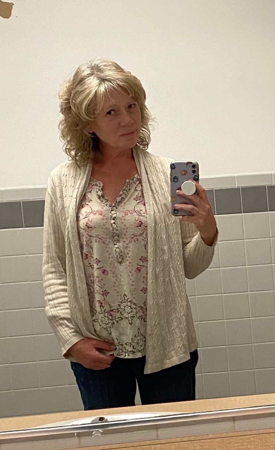 Small town mom and wife Bras and tit pics she has sent her son and friends