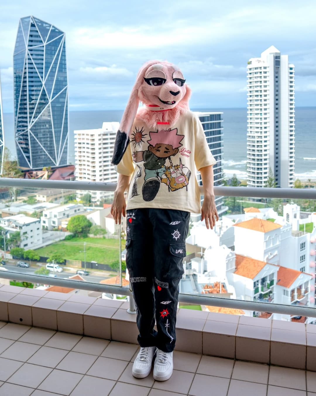 [FURRY] ??? Australian femboy with pink bunny fursuit (bňüŷÿbüņș/ĦöppëřĦöpș_)