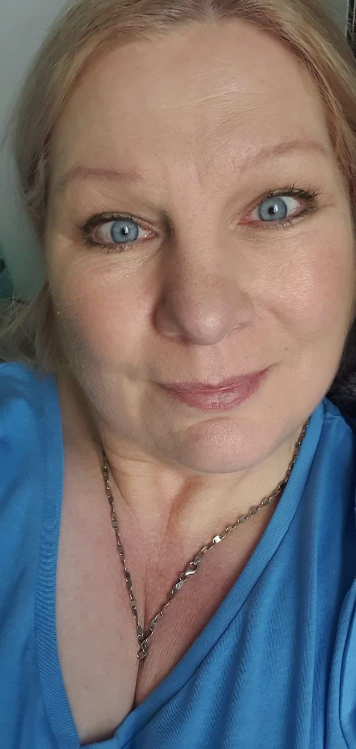 Blonde BBW GILF loves BBC