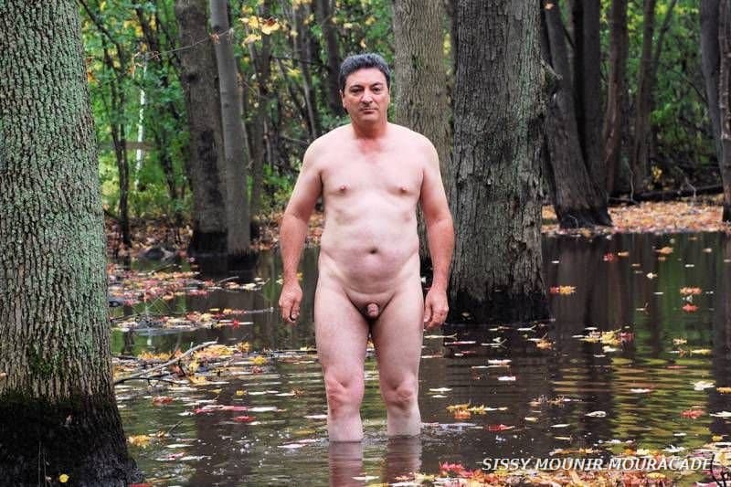 MOUNIR MOURACADE NUDE IN A PUBLIC PARK