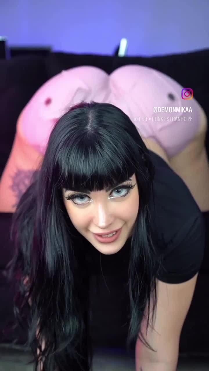 DEMON MIKA ARGENTA PETERA BLOWJOB COSPLAY COSPLAYER ROL LATINA ARGENTINA WHITE BIG ASS