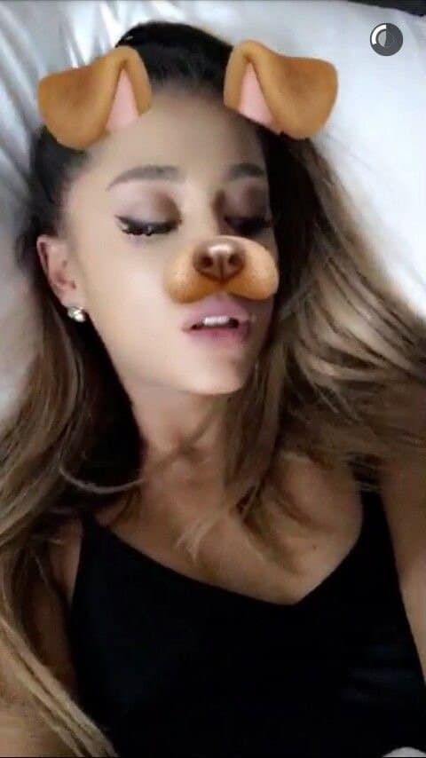 More Ariana Grande face/lips porn to goon to ?