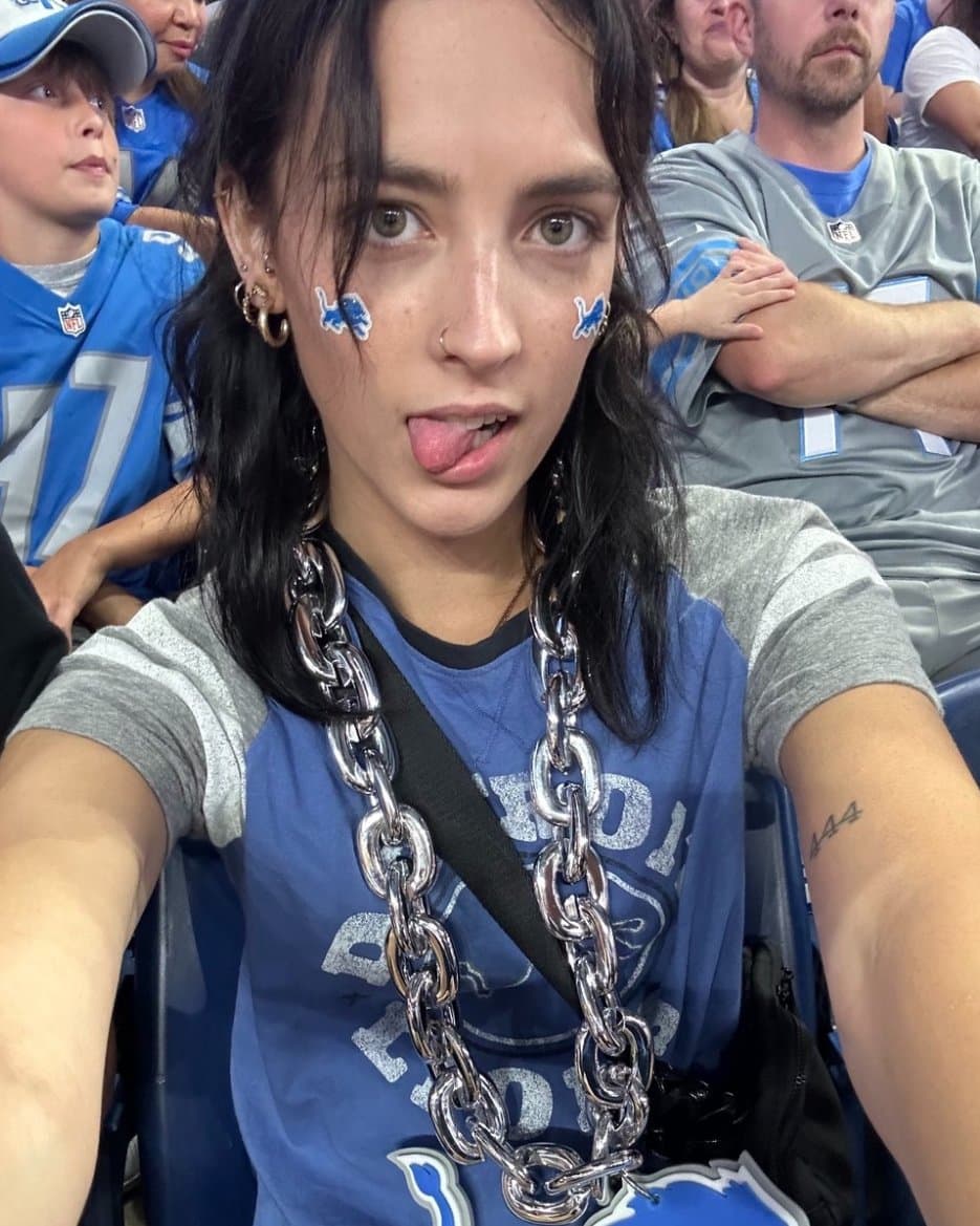 Click to view full size Gabrielle