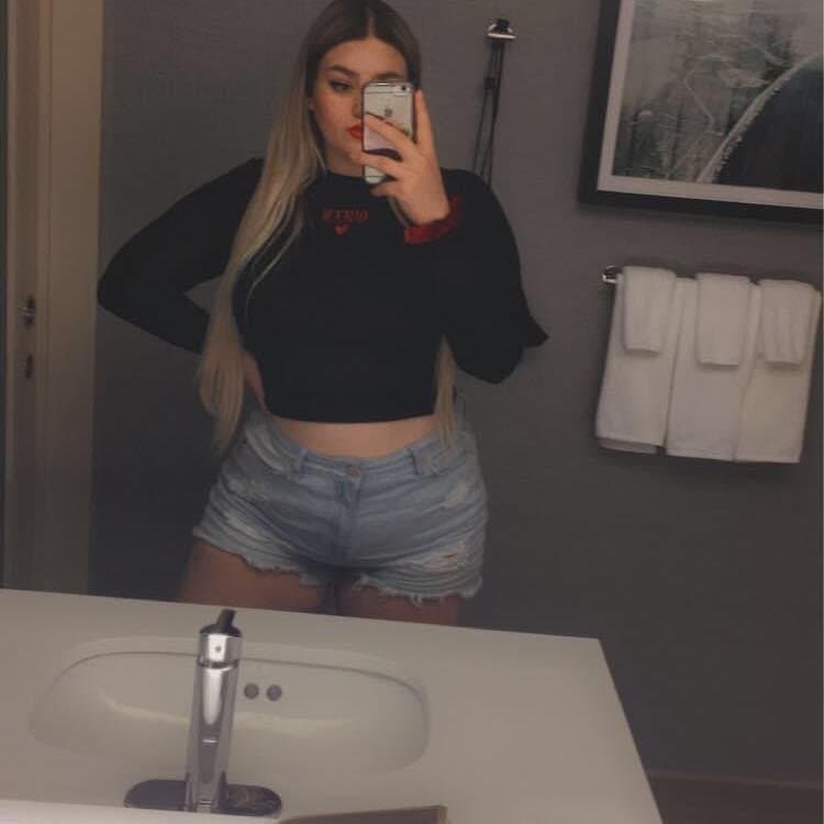 Goth Bimbo Teenager Mercedes