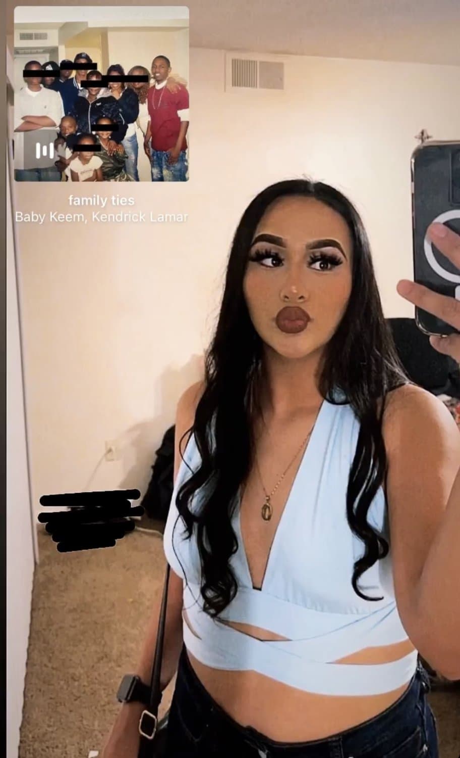 (Not nude) Anyone know this Las Vegas thot?