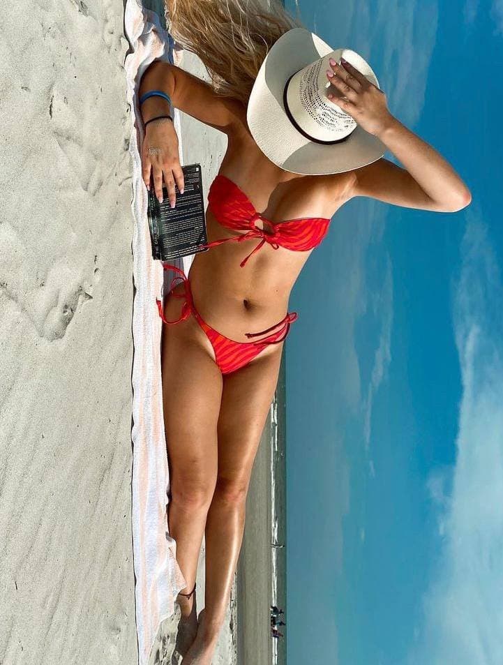 UGA Sorority slut, Blonde new snapchat tapes leaked. DM for more video