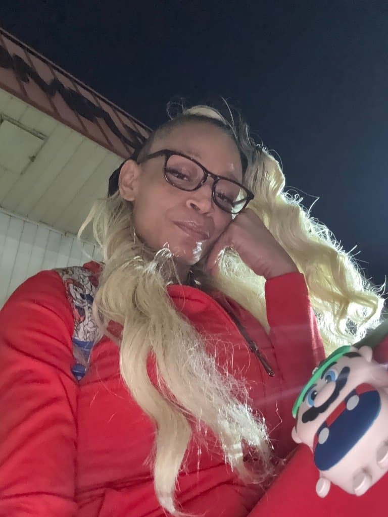 100% REAL FAT PUSSY LIP lightskin ebony cougar milf mom granny