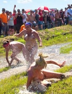 Full nude Friday women